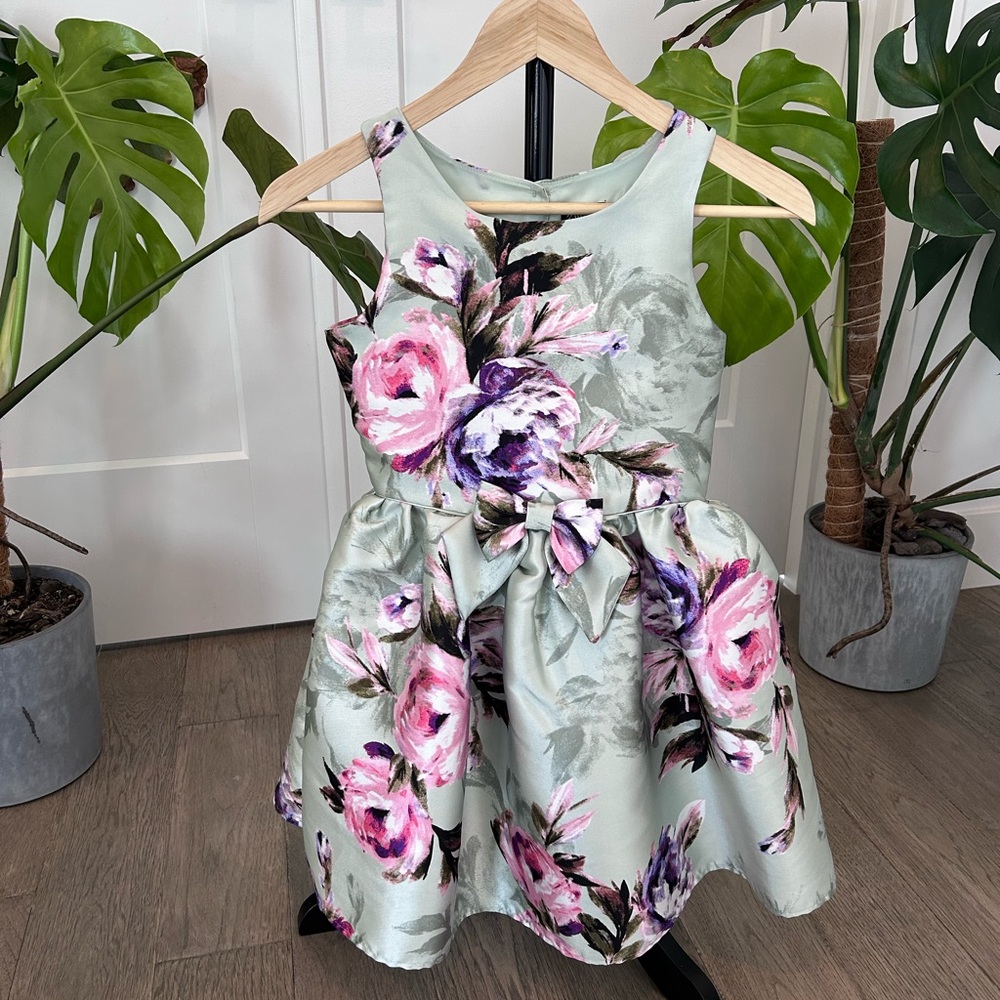 Zunie girls formal dress Rose print size 8